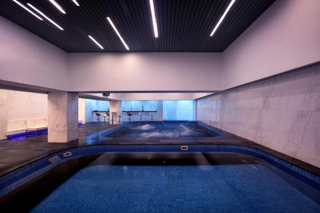 Grand Mercure Jakarta Harmoni Экстерьер фото