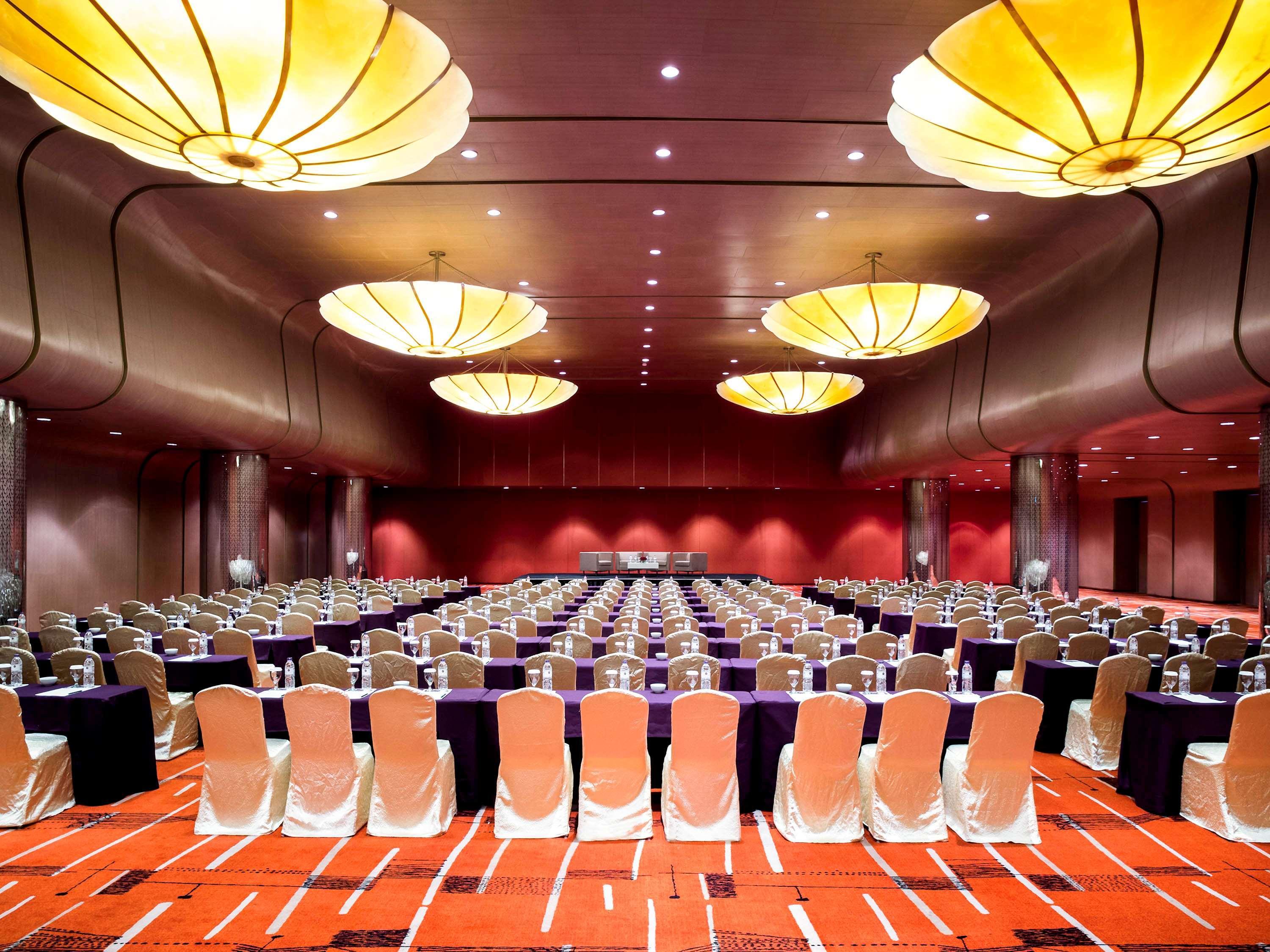 Grand Mercure Jakarta Harmoni Экстерьер фото